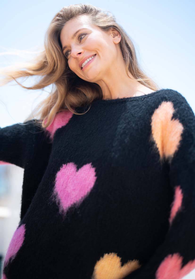 Miss Goodlife Pullover Hearts allover – black Sonderangebot