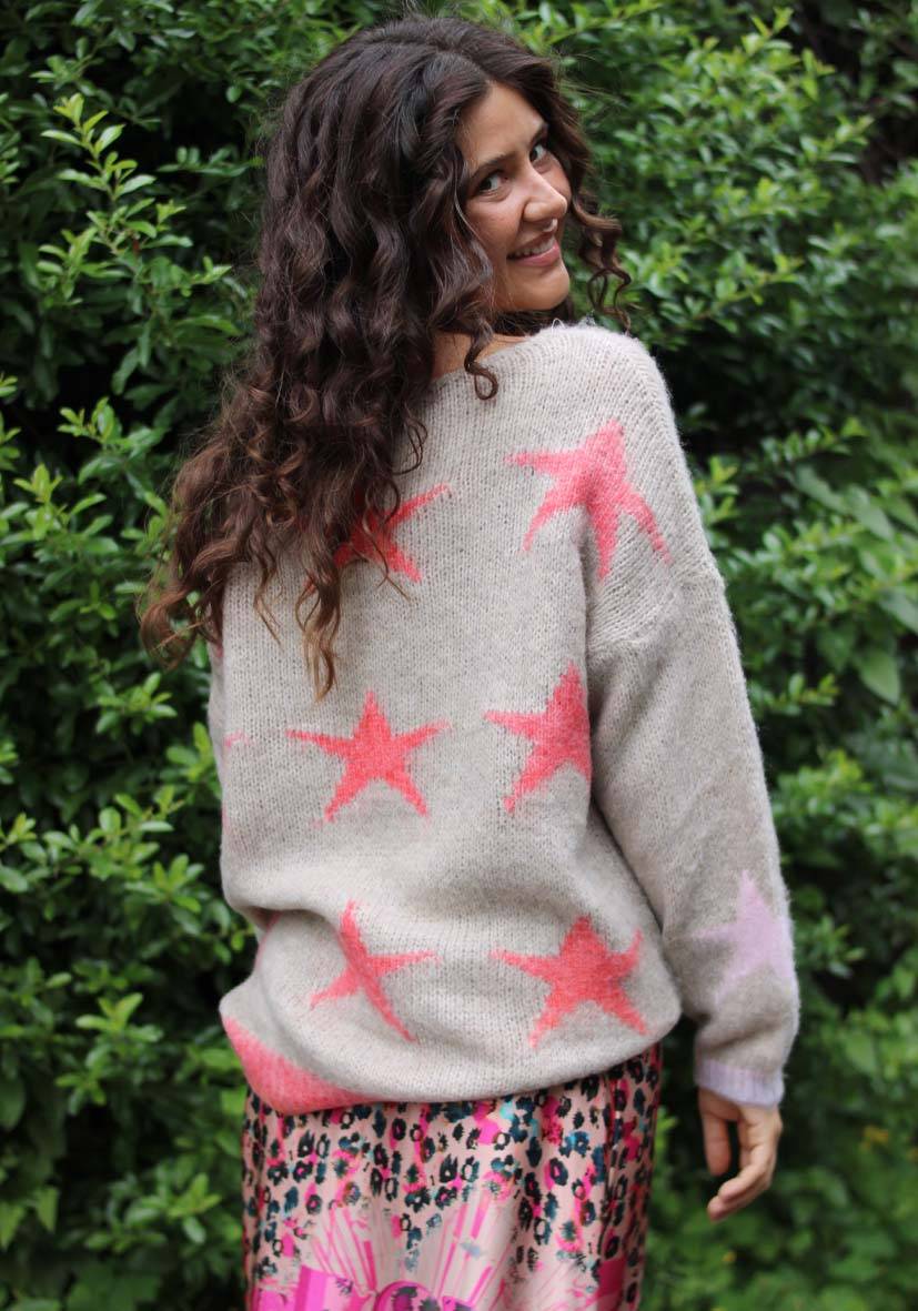 Miss Goodlife Pullover Stars allover – lightgrey Exklusivangebot