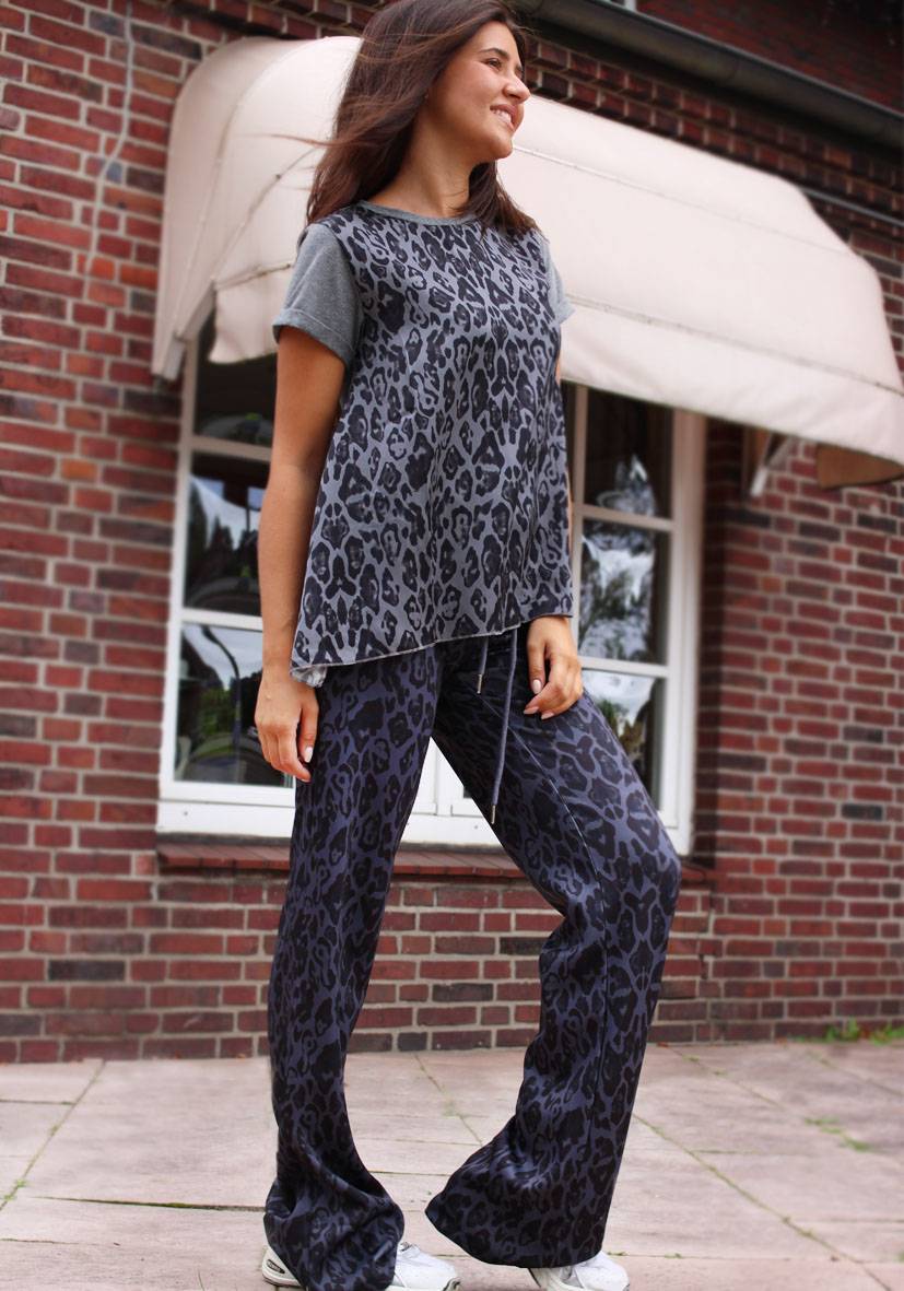 Miss Goodlife Wide Leg Pants Leo – anthracite Versandkostenfrei