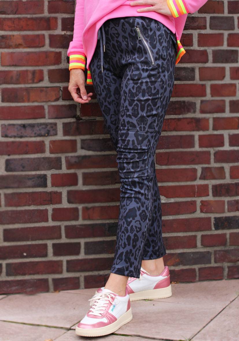 Miss Goodlife Jog-Pants Fancy Leo – anthracite Preisnachlass