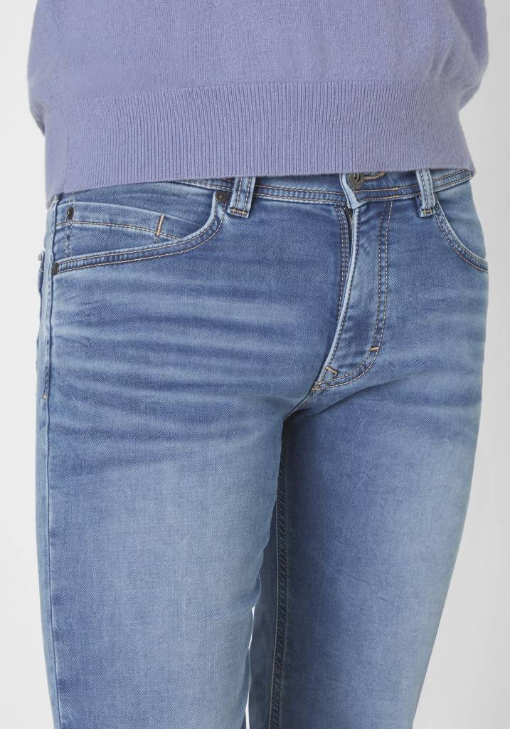 Paddocks DEAN MOTION&COMFORT JOGG DENIM schmale Passform - medium blue used moustache Verkauf