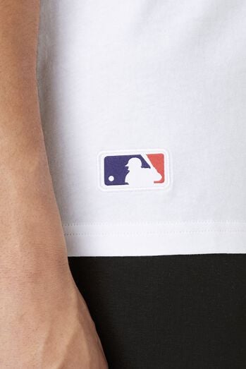 EMP "Generic Logo" T-Shirt weiß von New Era - MLB Blitzangebot