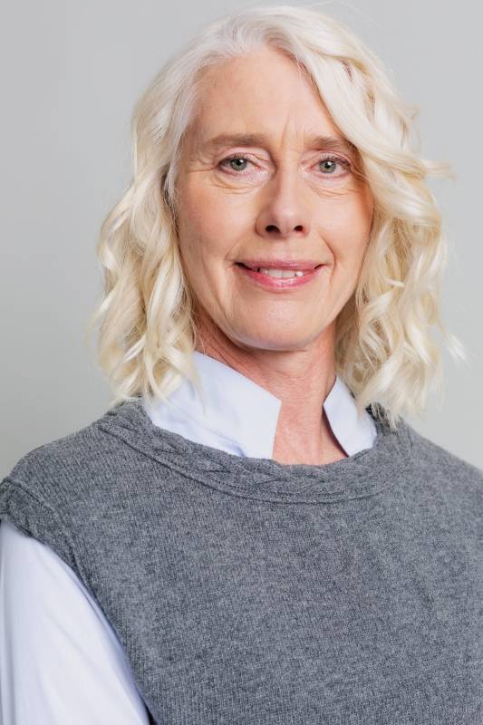 Rockmacherin Ottilie Trachtiger Strickpullunder kurz und gerade geschnitten Kostenloser Versand international