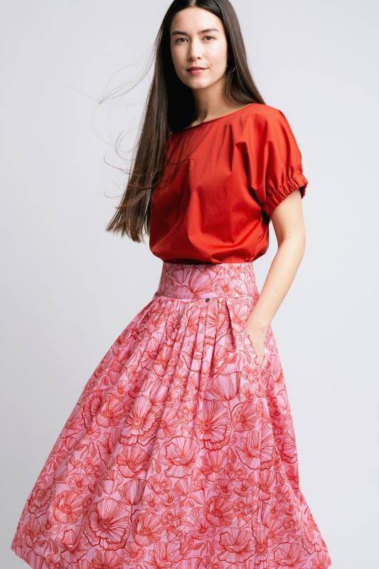Rockmacherin Kalo lang Damenrock mit plakativem Blumenprint für Tracht und Moderne Fabrik Onlineshop