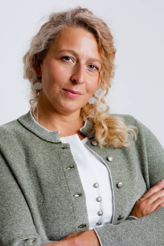 Rockmacherin Florentine Trachten-Strickjacke mit Stehkragen aus Merinowolle Begrenztes Angebot