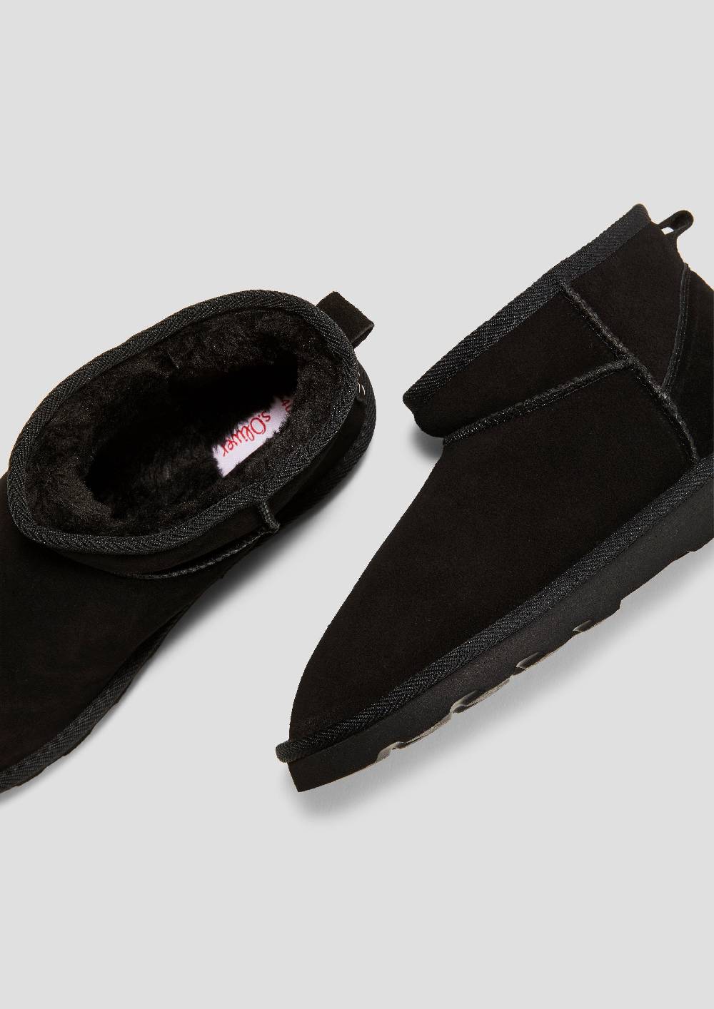 S.Oliver Flache Stiefel aus Leder Black Friday Preise