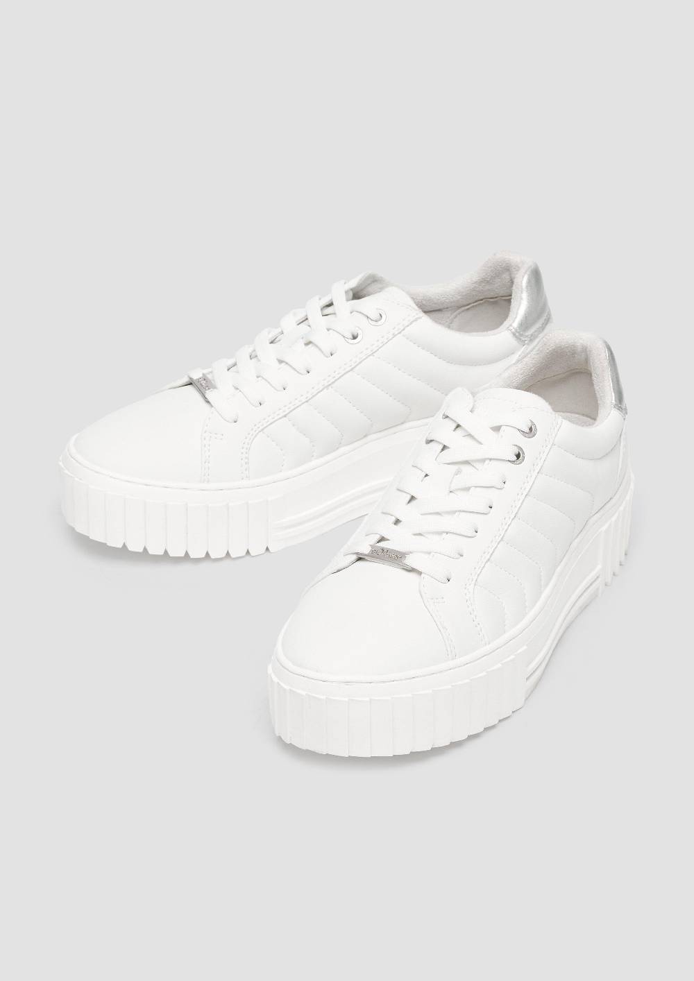S.Oliver Plateausneaker mit Kontrastsohle Blitzverkäufe