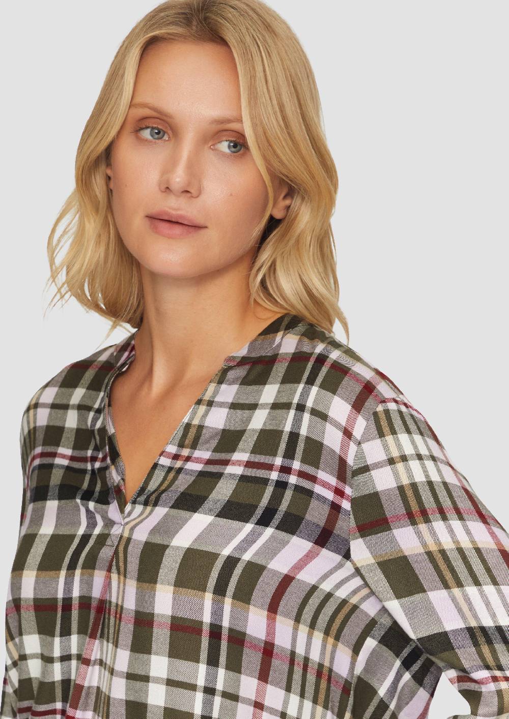 S.Oliver Karierte Bluse aus Viskosemix und Krempel-Detail Weihnachtsangebot