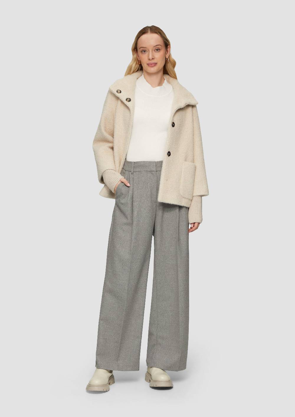 S.Oliver Flauschige Jacke mit Strickbündchen am Ärmel Online