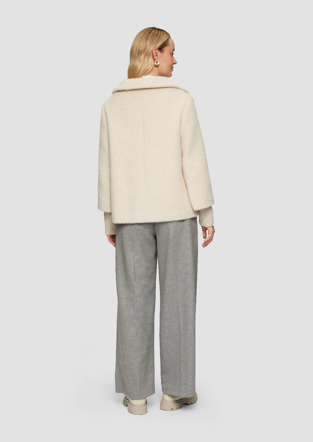 S.Oliver Flauschige Jacke mit Strickbündchen am Ärmel Online