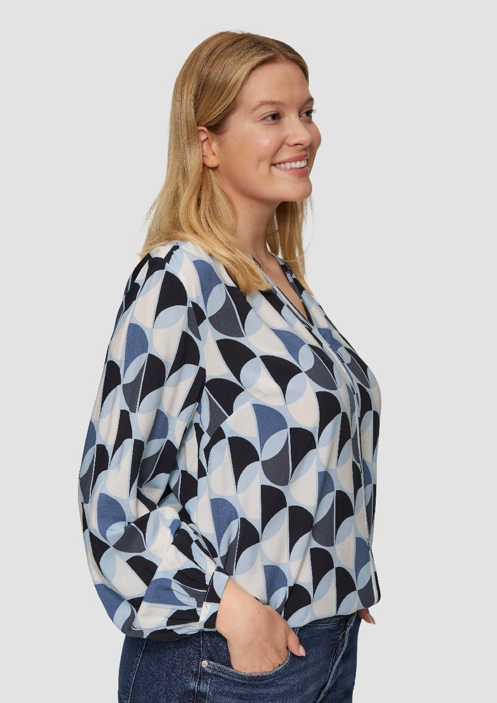 S.Oliver Viskose-Bluse mit Raffdetails und All-over-Print Exklusive Angebote