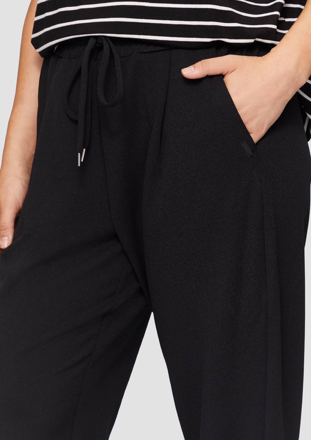 S.Oliver Jogpants aus Interlock-Crêpe Blitzangebot