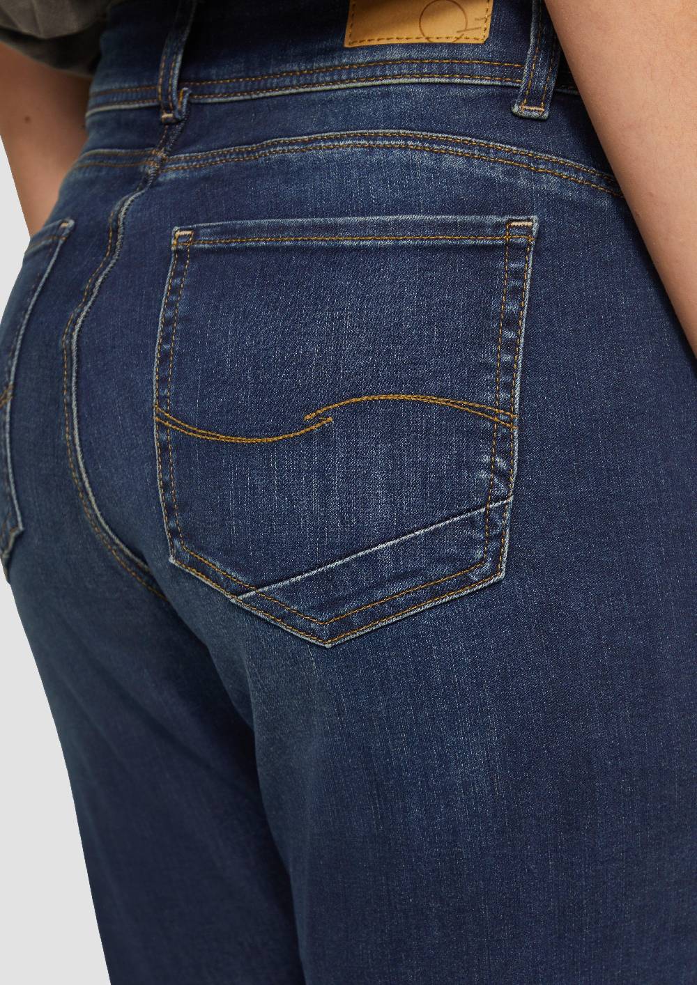 S.Oliver Jeans / Slim Fit / Mid Rise / Bootcut Leg JETZT KAUFEN
