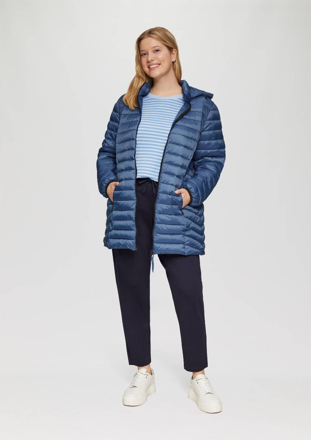 S.Oliver Steppjacke mit Logo-Kapuze Bis zu 65% Rabatt