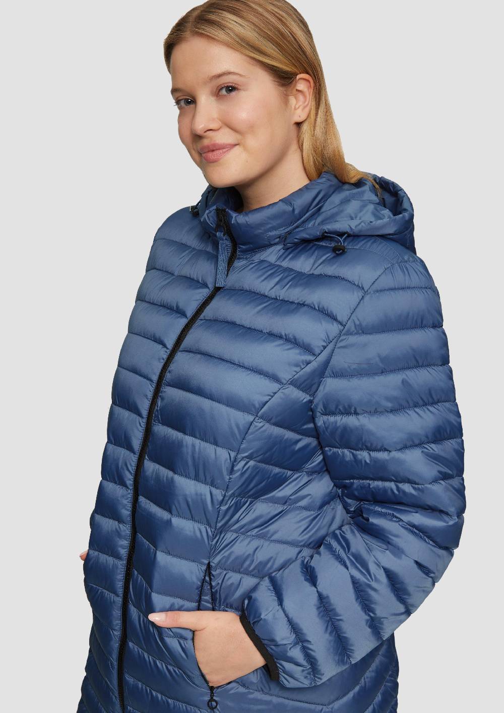 S.Oliver Steppjacke mit Logo-Kapuze Bis zu 65% Rabatt