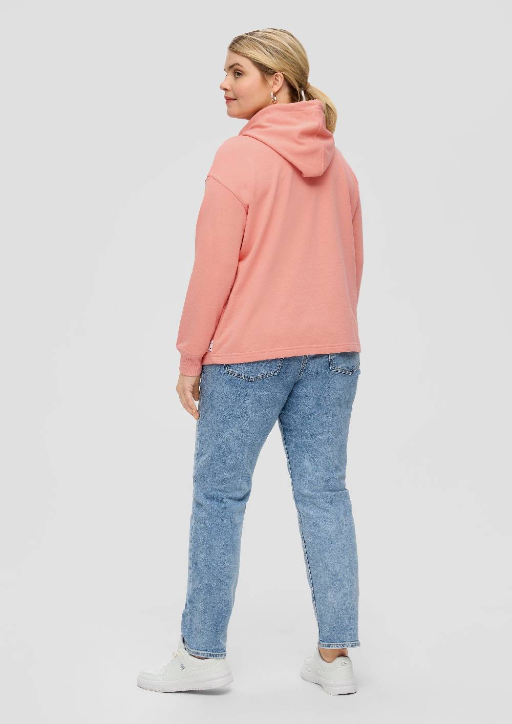S.Oliver Kapuzensweatshirt mit überschnittener Schulter Rabatt