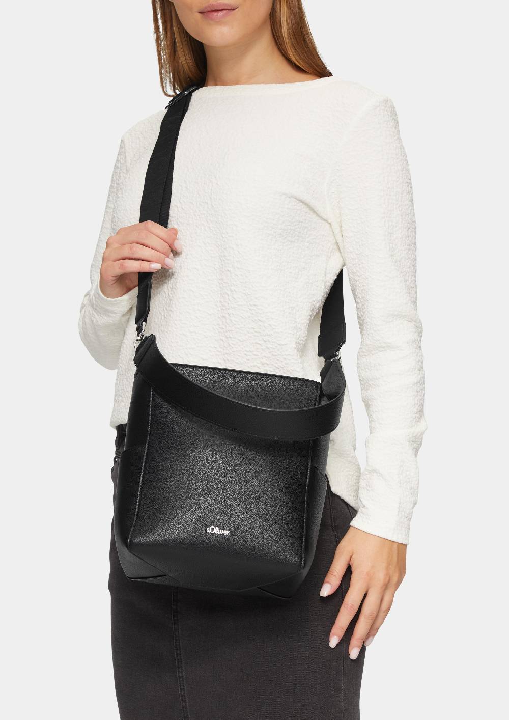S.Oliver Hobo-Bag aus Lederimitat Valentinstagsangebot