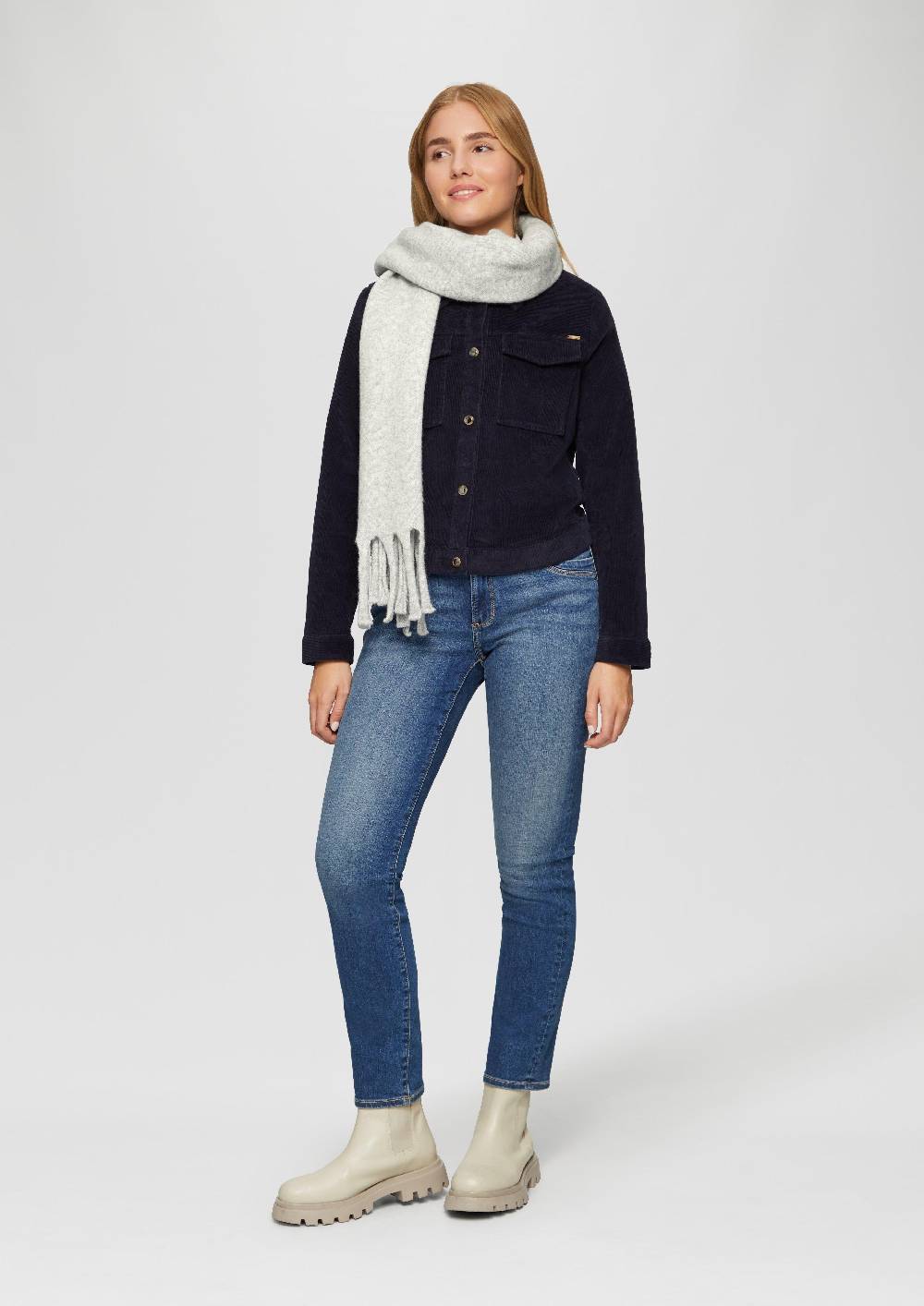 S.Oliver Gestrickter Schal mit Fransen Zeitbegrenzte Promotion