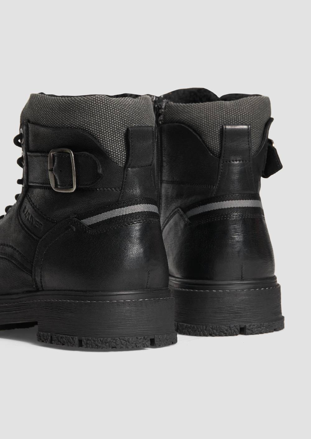 S.Oliver Stiefel aus Leder 2025