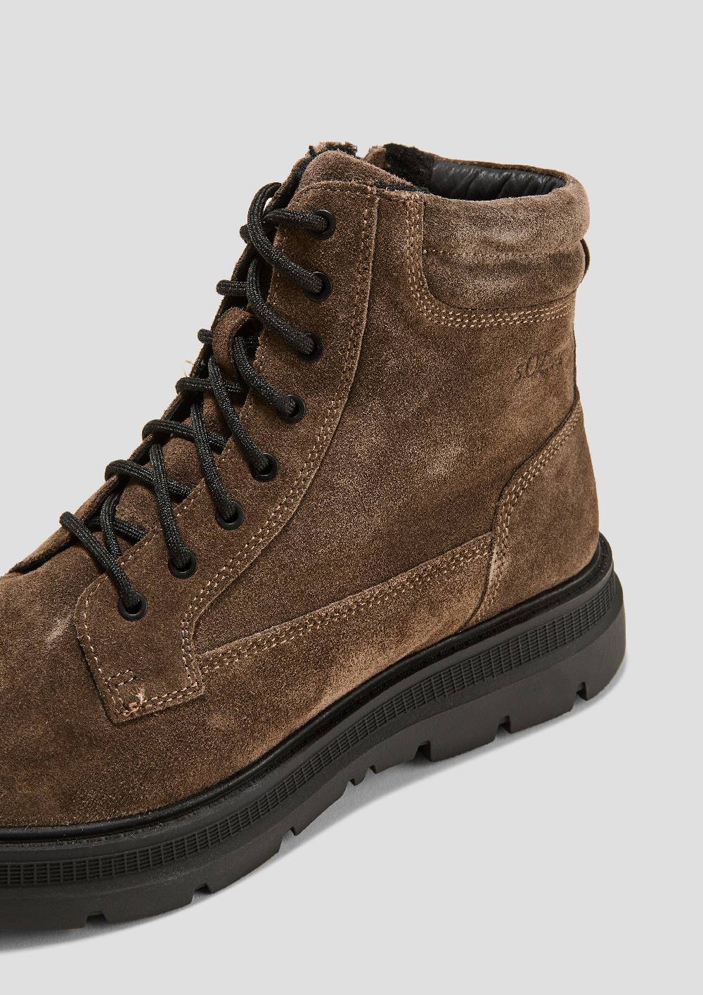 S.Oliver Gefütterte Boots aus Leder Angebote
