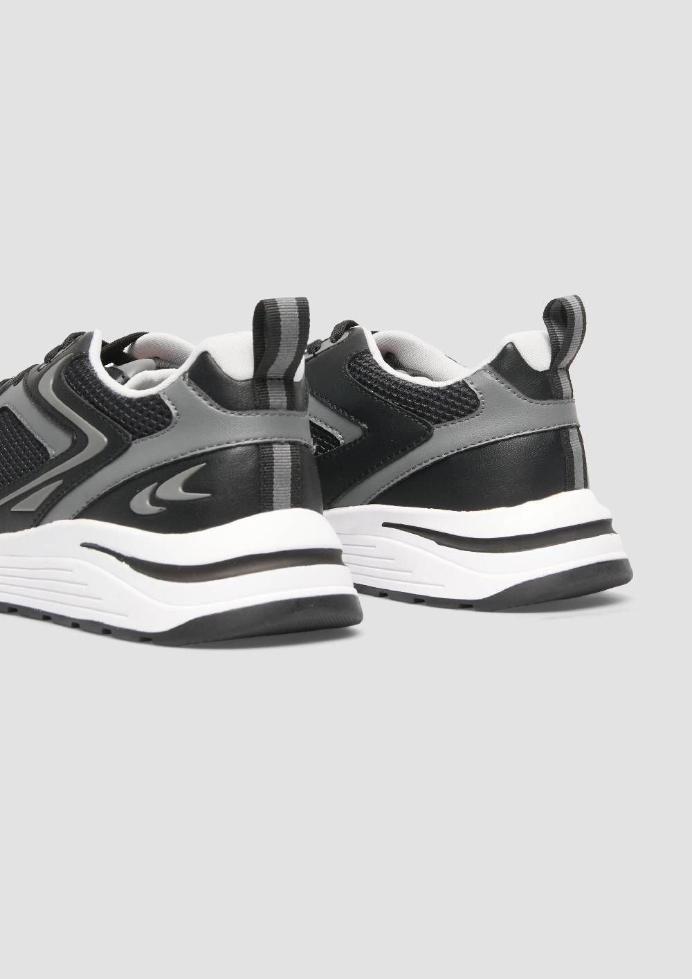 S.Oliver Sportlicher Sneaker mit Mesh Tägliche Deals