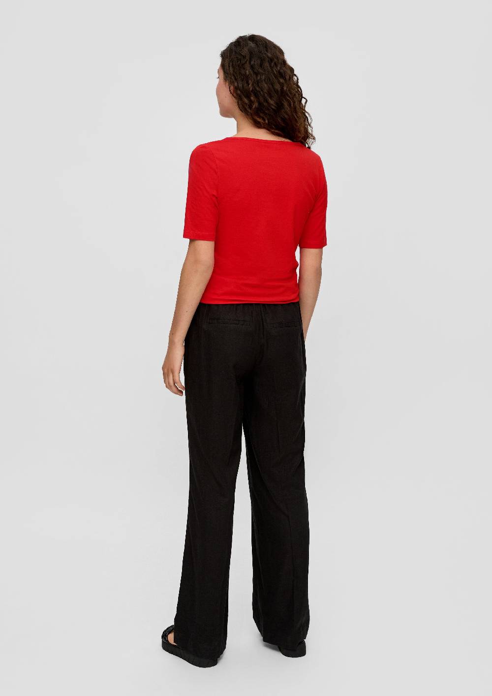 S.Oliver Elastisches Jersey-Shirt mit U-Ausschnitt Riesige Rabatte