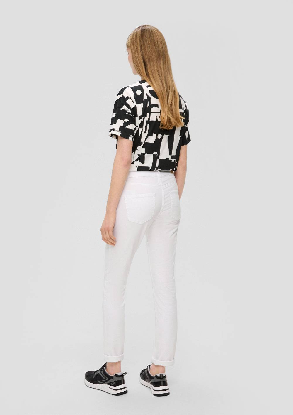 S.Oliver Jeans / Regular Fit / Mid Rise / Slim Fit 50% Rabatt für begrenzte Zeit
