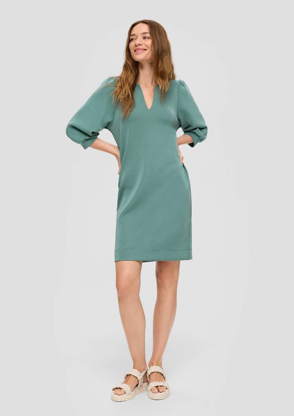 S.Oliver Softshell-Kleid mit V-Ausschnitt Letzter Tag