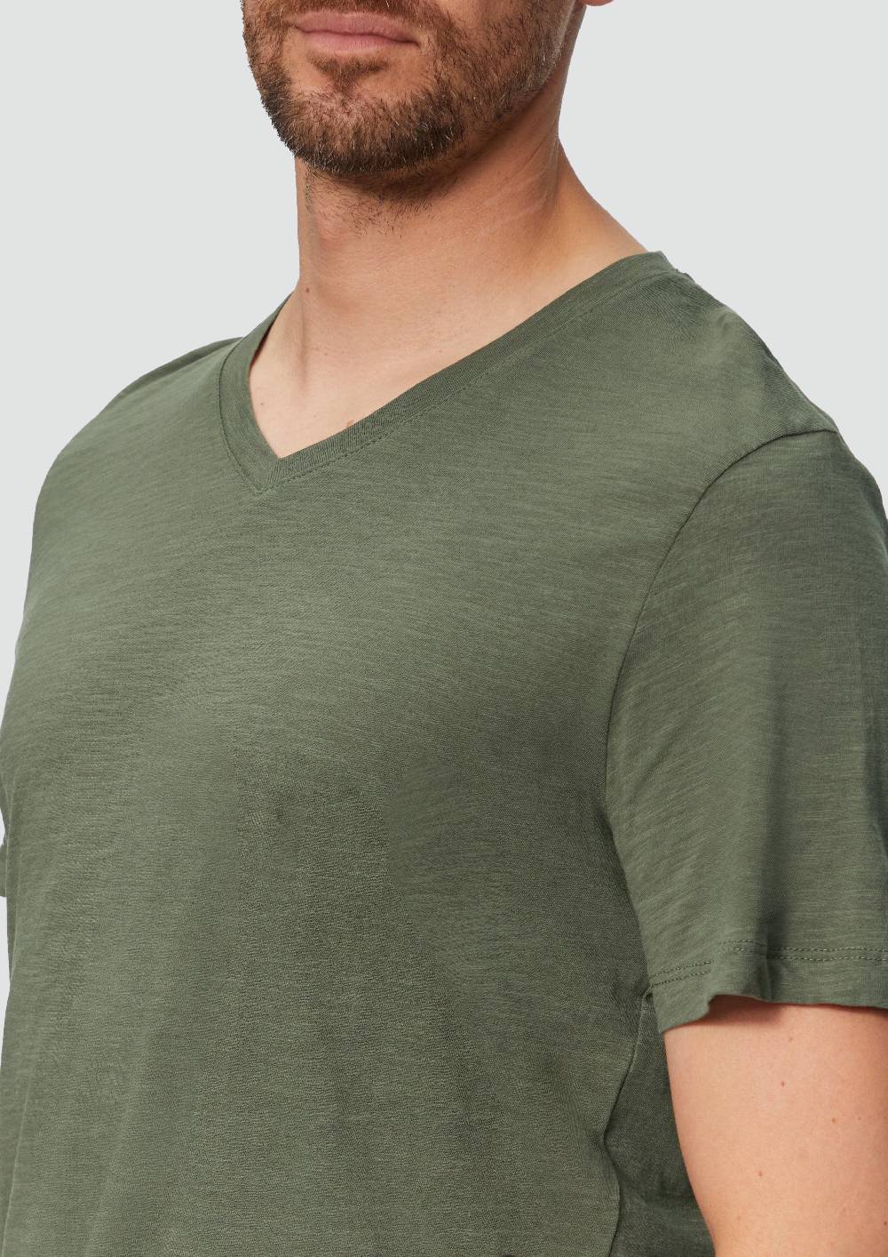 S.Oliver Baumwollshirt mit V-Ausschnitt und Flammgarnstruktur Kostenloser Versand international