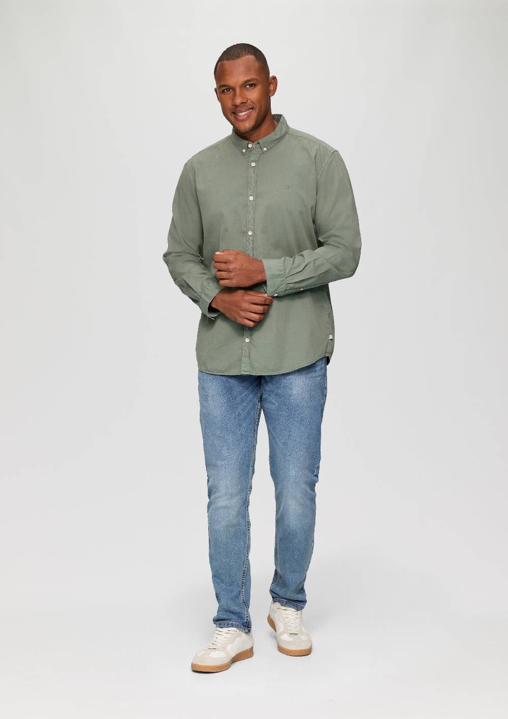 S.Oliver Garment Washed Hemd mit Logo-Stickerei Im Verkauf