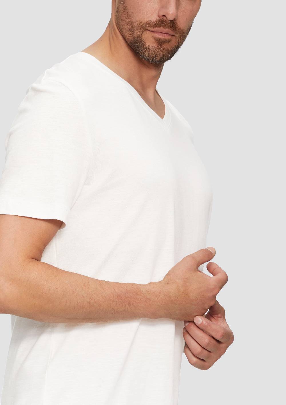 S.Oliver Baumwollshirt mit V-Ausschnitt und Flammgarnstruktur Cyber Monday