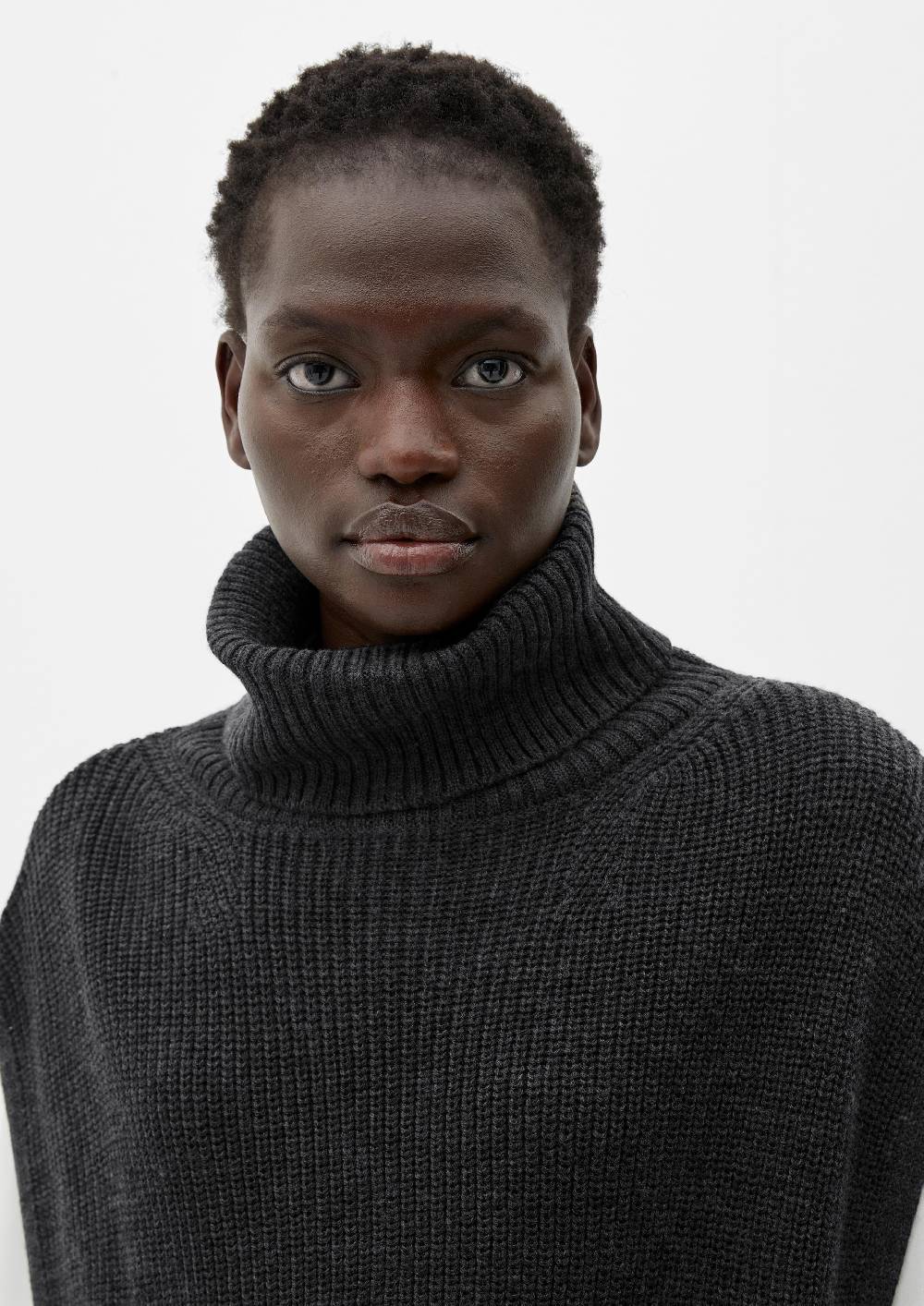 S.Oliver Poncho mit Rollkragen Rabatte dieses Monats