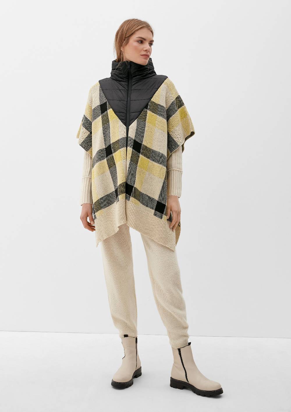 S.Oliver Poncho im Fabricmix 2025