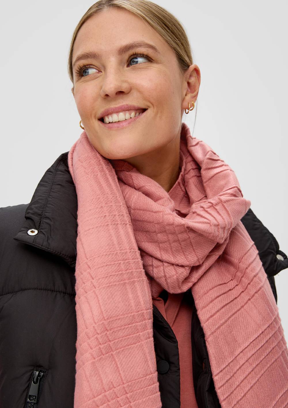 S.Oliver Schal mit Plisseefalten Osterangebot