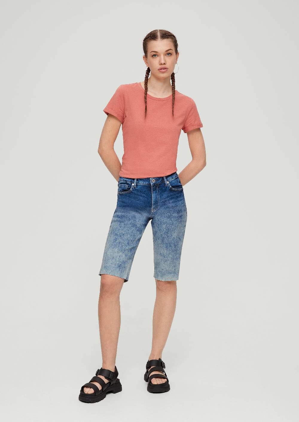 S.Oliver Bermuda-Jeans Catie / Slim Fit / Mid Rise / Slim Leg Letzter Tag