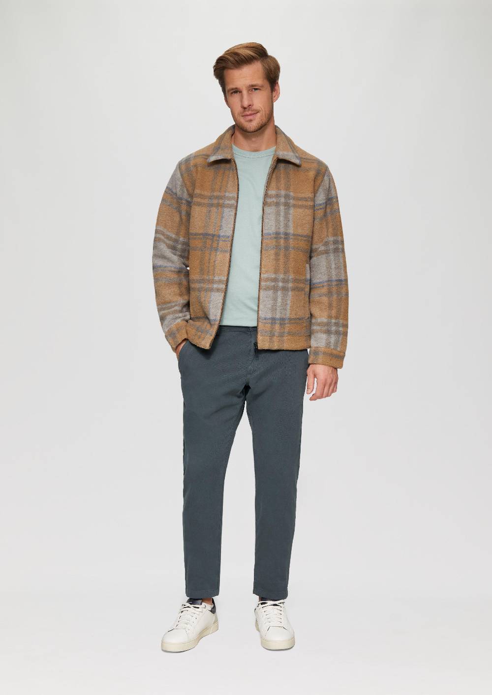 S.Oliver Regular Fit: Strukturierte Chino aus Baumwollstretch 2025